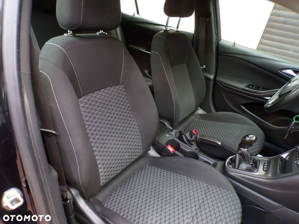 Opel Astra 2016