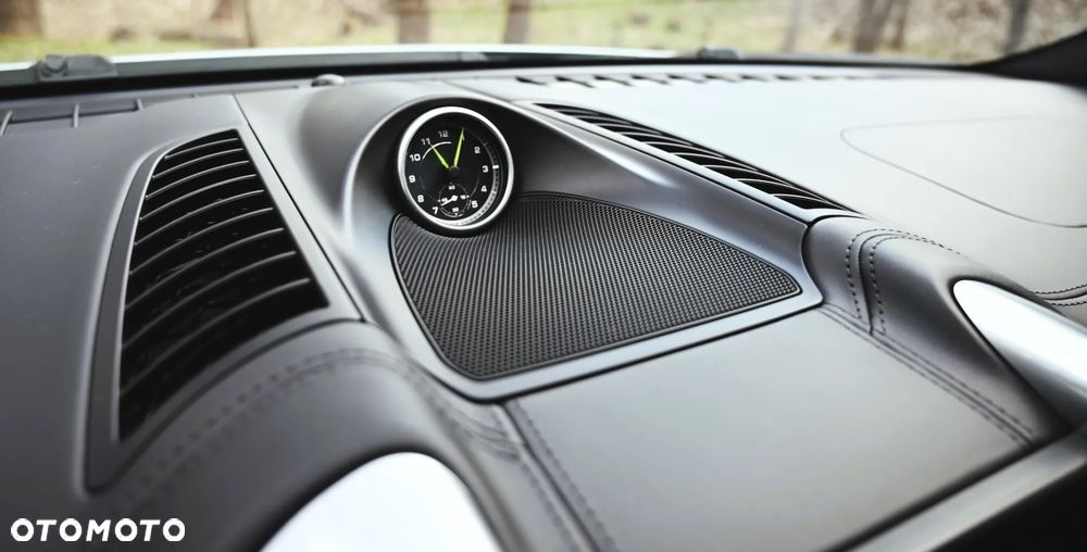 Porsche Cayenne - 35