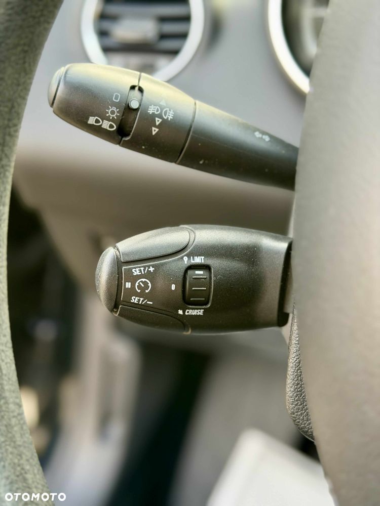 Peugeot 308 - 9