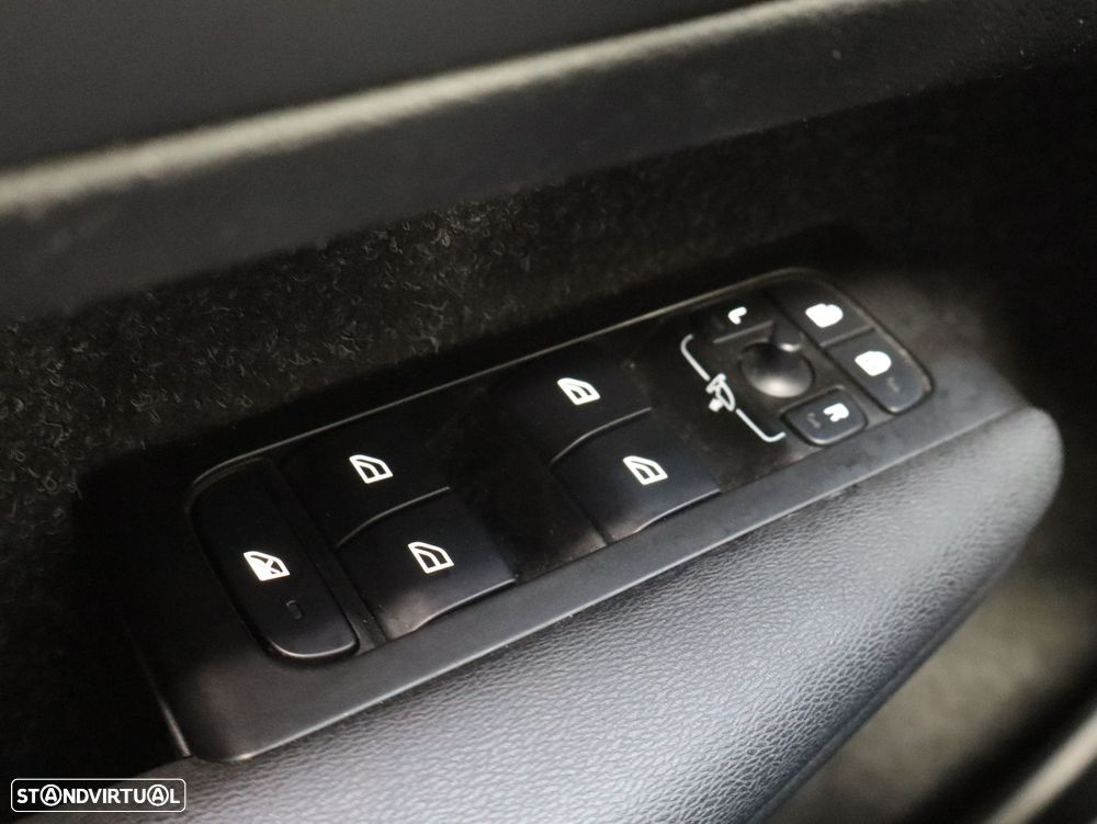 Volvo XC 40 1.5 T2 Inscription Geartronic - 19