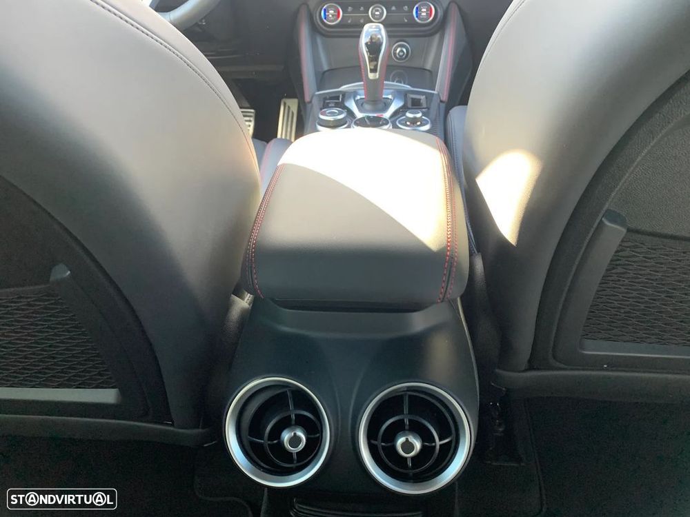 Alfa Romeo Stelvio 2.0 T Veloce TI Q4 AT8 - 14