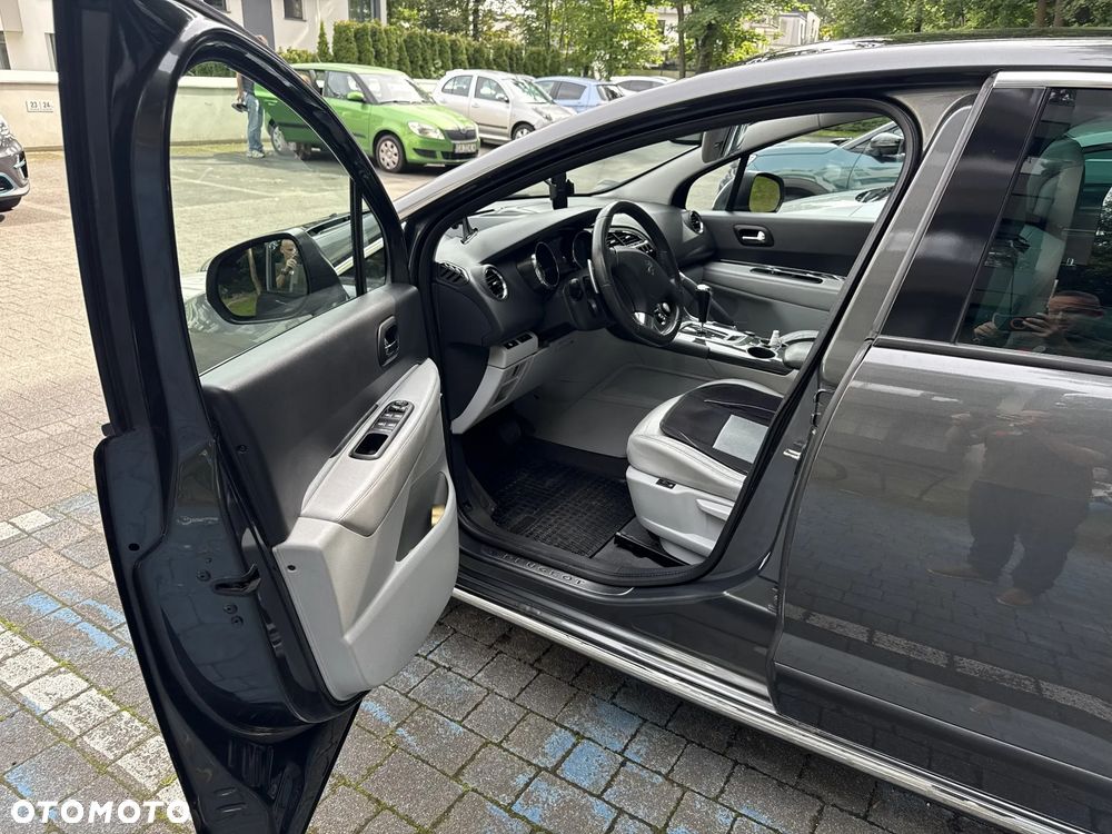 Peugeot 3008 - 11