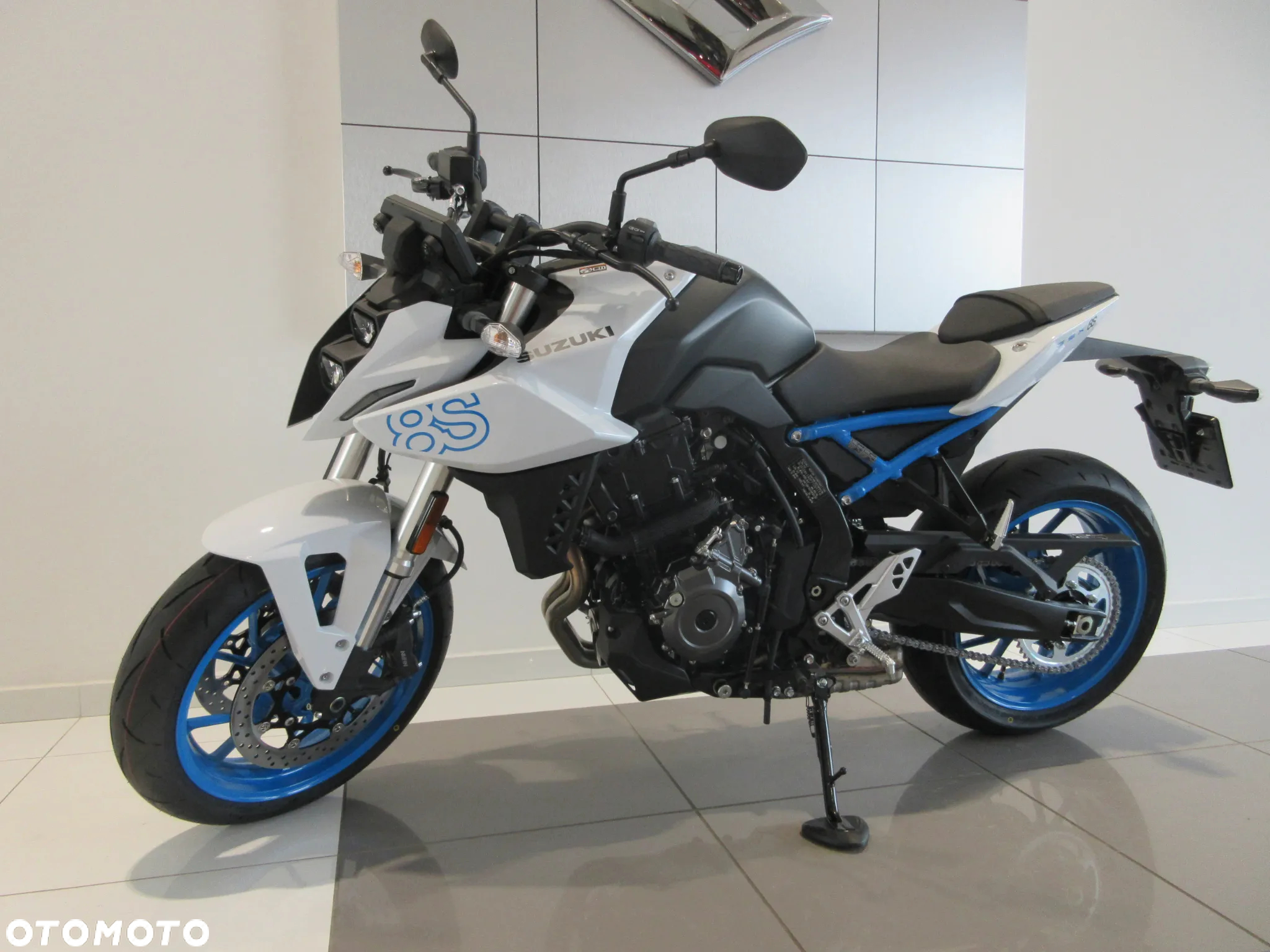 Suzuki GSX - 4