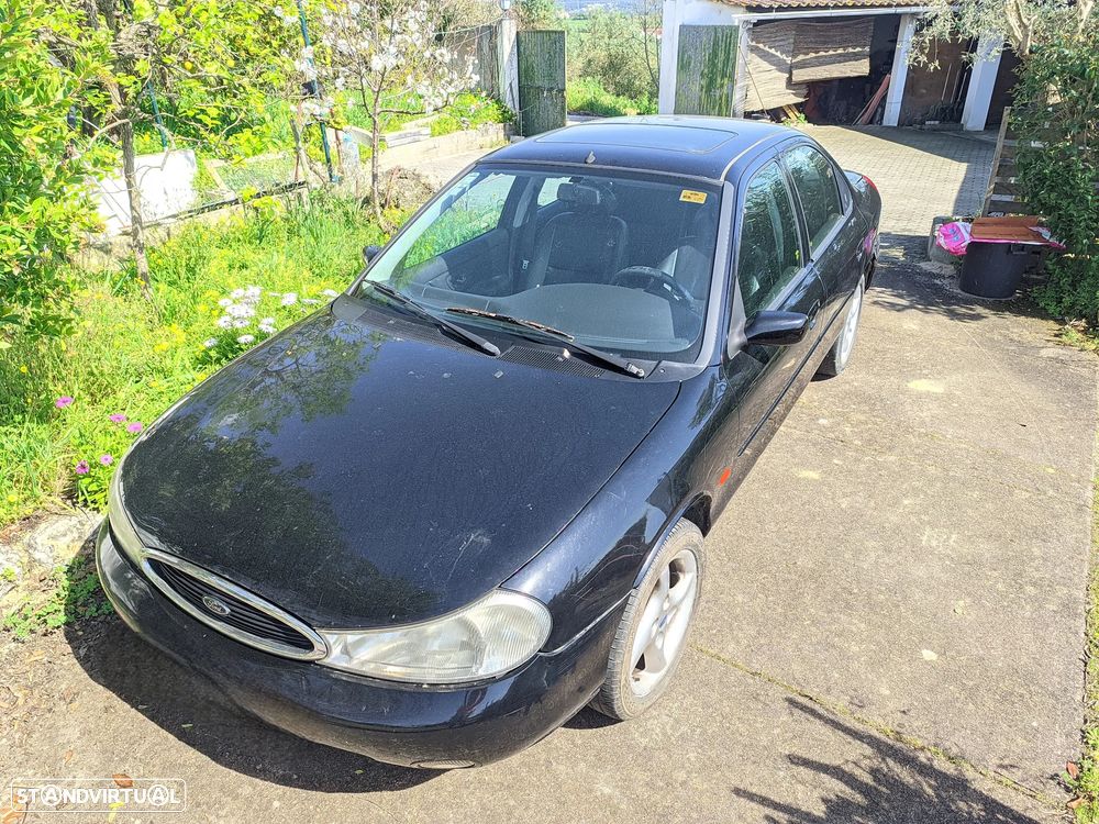 Ford Mondeo 2.0i Ghia - 4