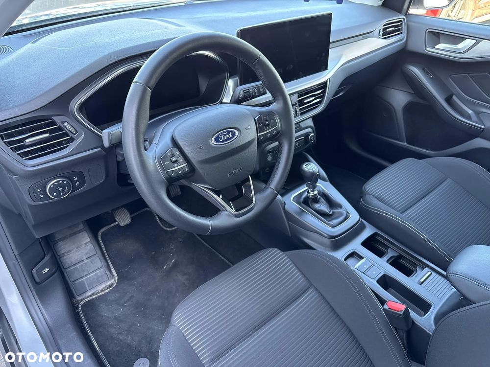 Ford Focus 1.0 EcoBoost Titanium Design - 10