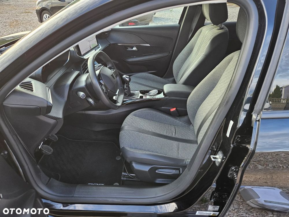 Peugeot 208 Benzin 100 Allure - 9