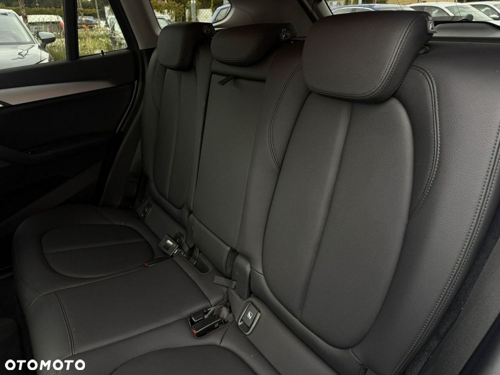 BMW X1 sDrive18i GPF xLine - 34