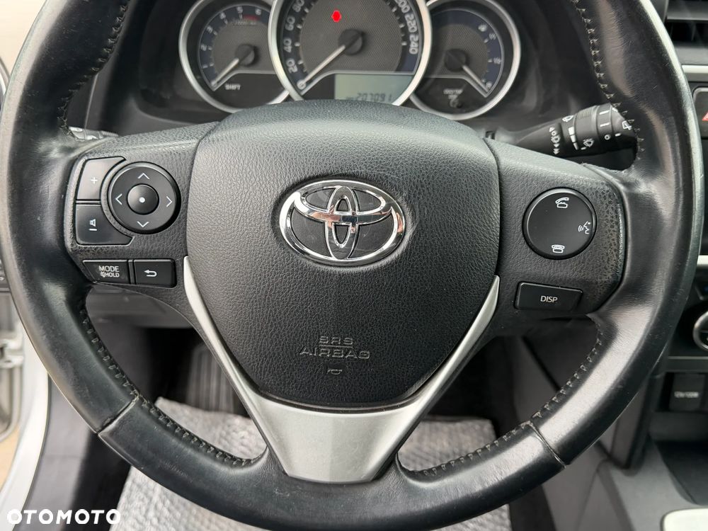 Toyota Auris 1.4 D-4D Design Edition - 20