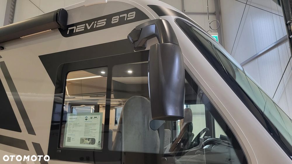 McLOUIS Nevis 879 - 5 osobowy - 11