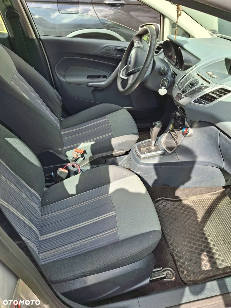 Ford Fiesta - 7
