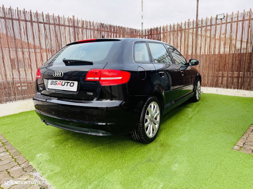 Audi A3 Sportback 1.6 TDI Attraction S tronic - 11