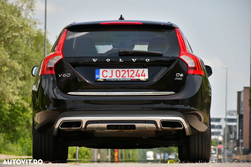 Volvo V60 D6 Plug-In-Hybrid AWD Geartronic Summum - 18
