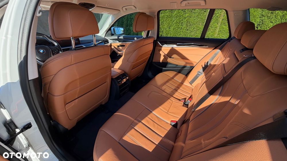 BMW Seria 5 520d xDrive mHEV Luxury Line sport - 9