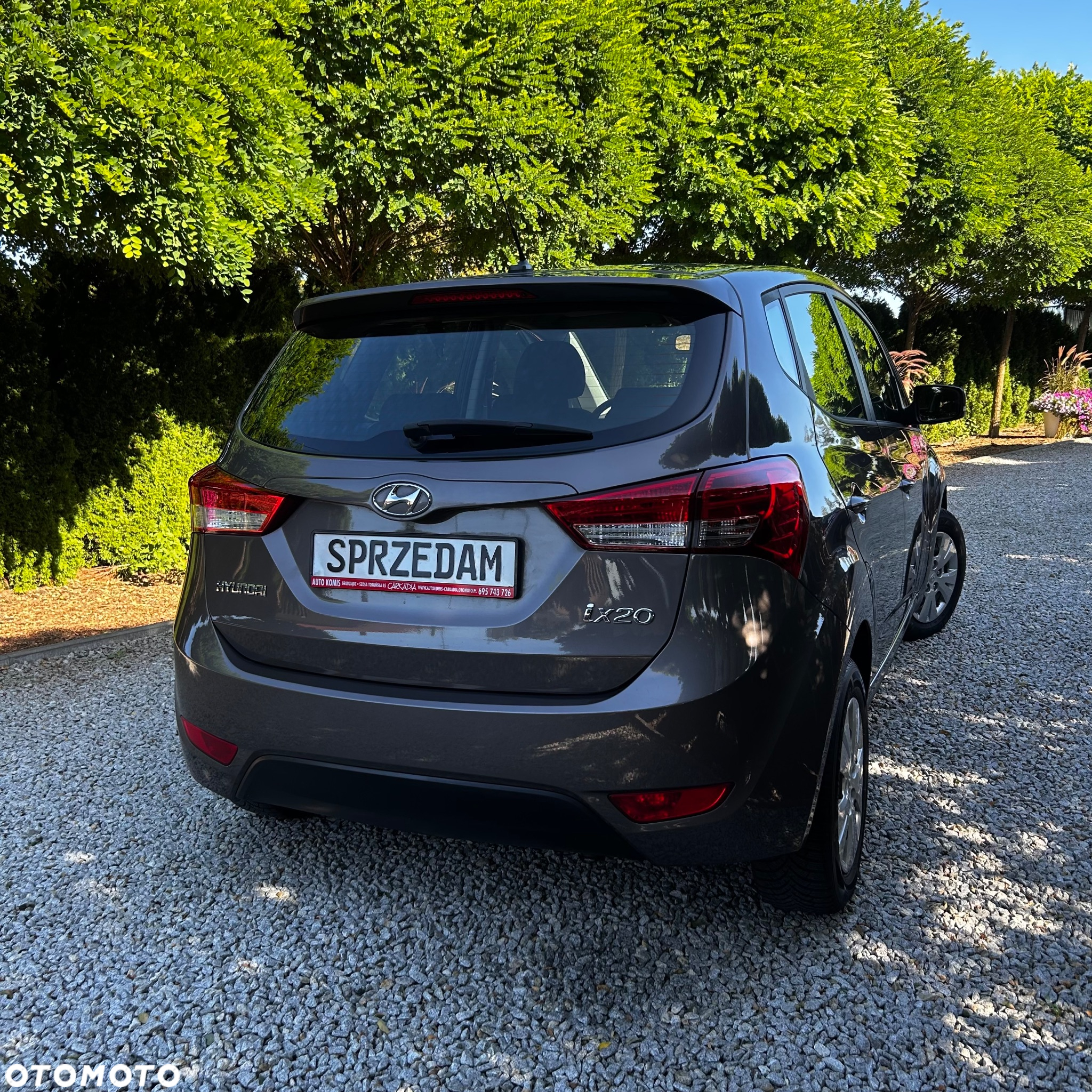 Hyundai ix20 1.4 blue Comfort - 21
