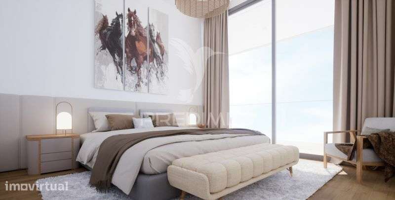 Apartamento T2 com terraço amplo e piscina privada - Grande imagem: 2/15