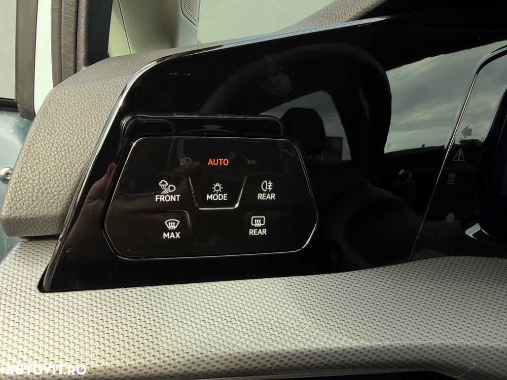 Volkswagen Golf 1.5 TSI eHybrid DSG PHEV Style - 24