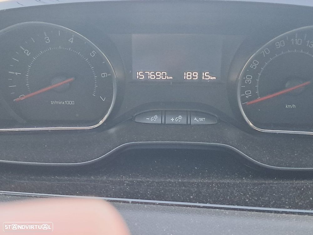 Peugeot 208 PureTech 82 Active - 3