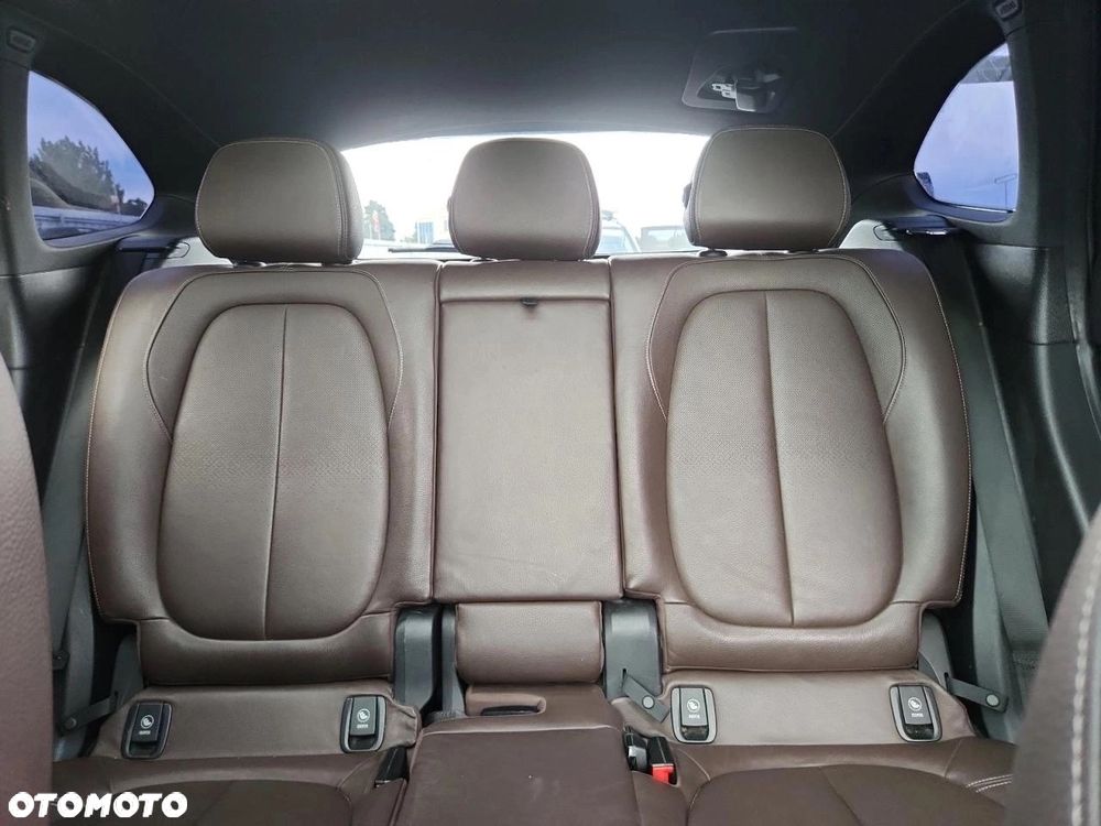 BMW X1 xDrive25i xLine sport - 10