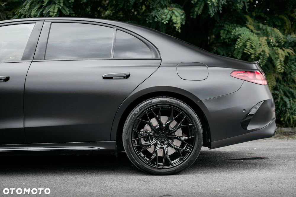 Mercedes-Benz Klasa E 300 AMG - 6