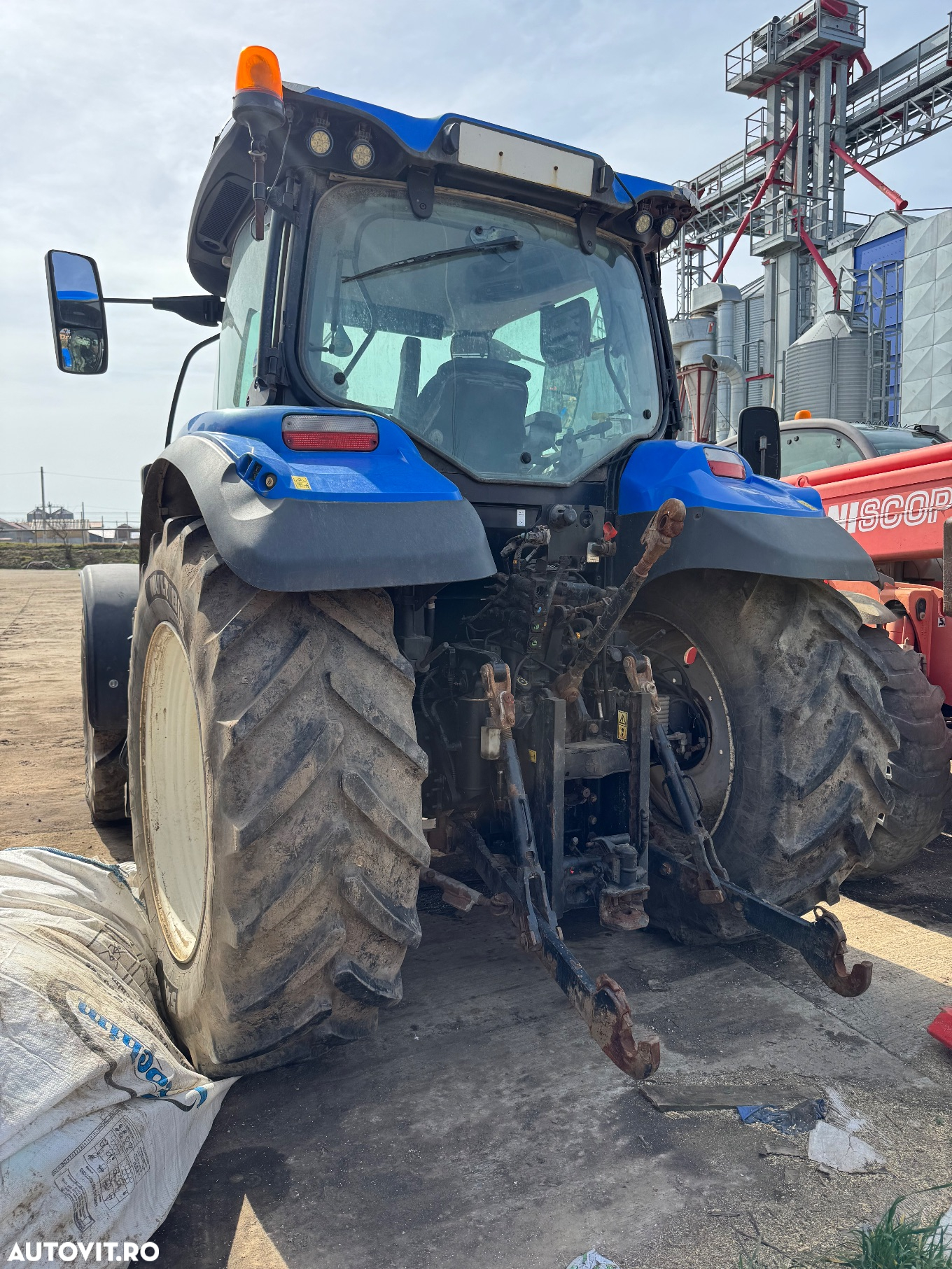 New Holland T 6.180 - 4