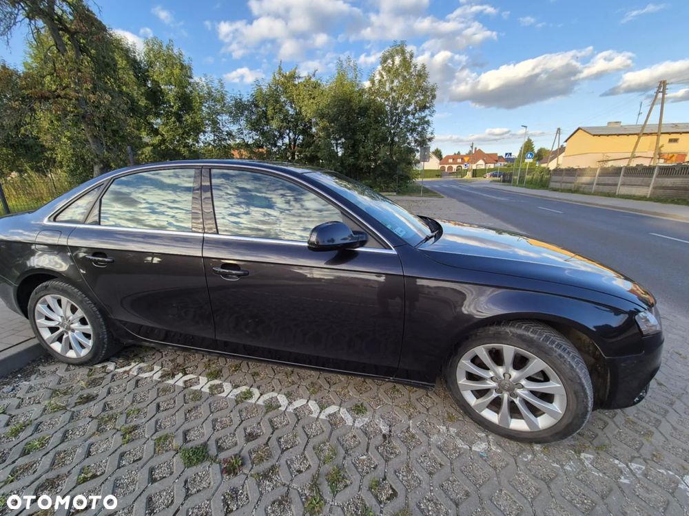 Audi A4 Limousine - 15