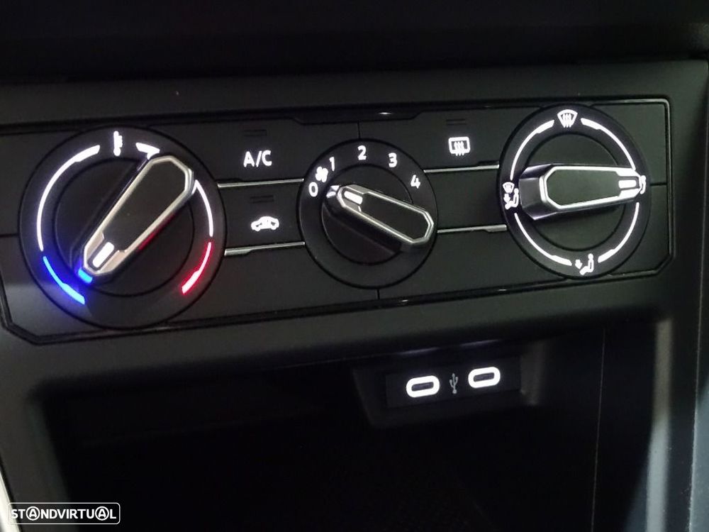 VW Polo 1.0 TSI Urban - 28