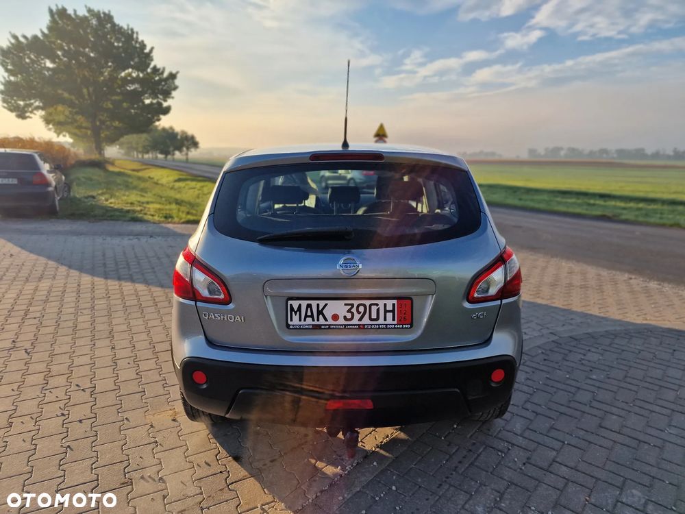Nissan Qashqai 2.0 dCi 4 x 4 DPF acenta - 12