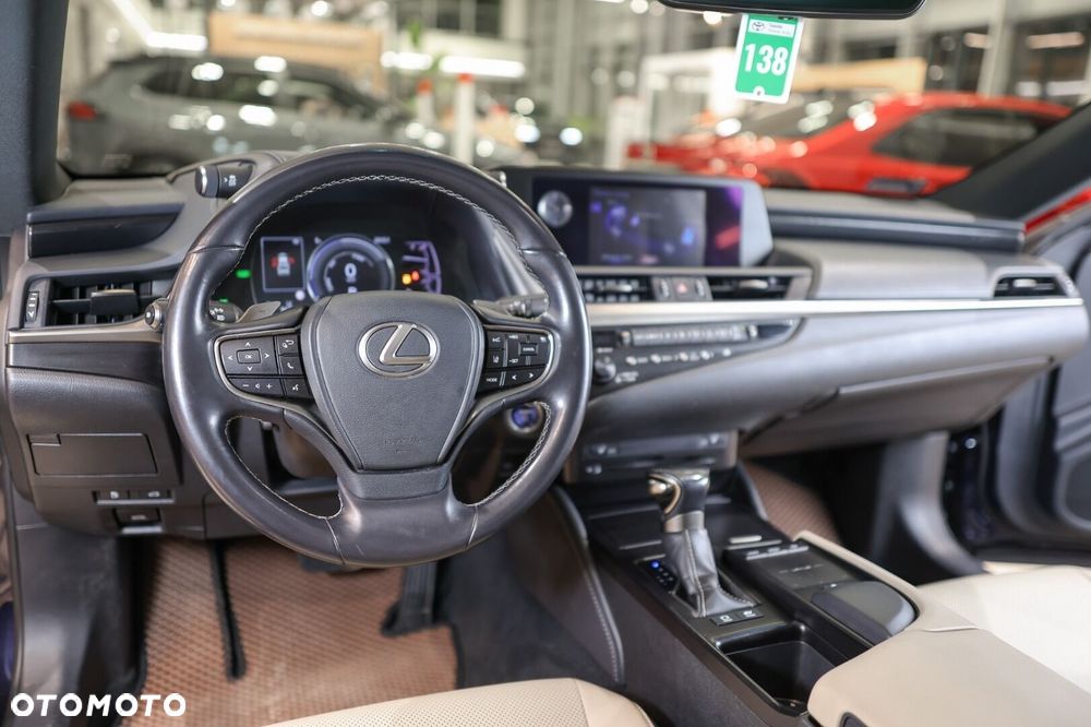 Lexus ES - 23
