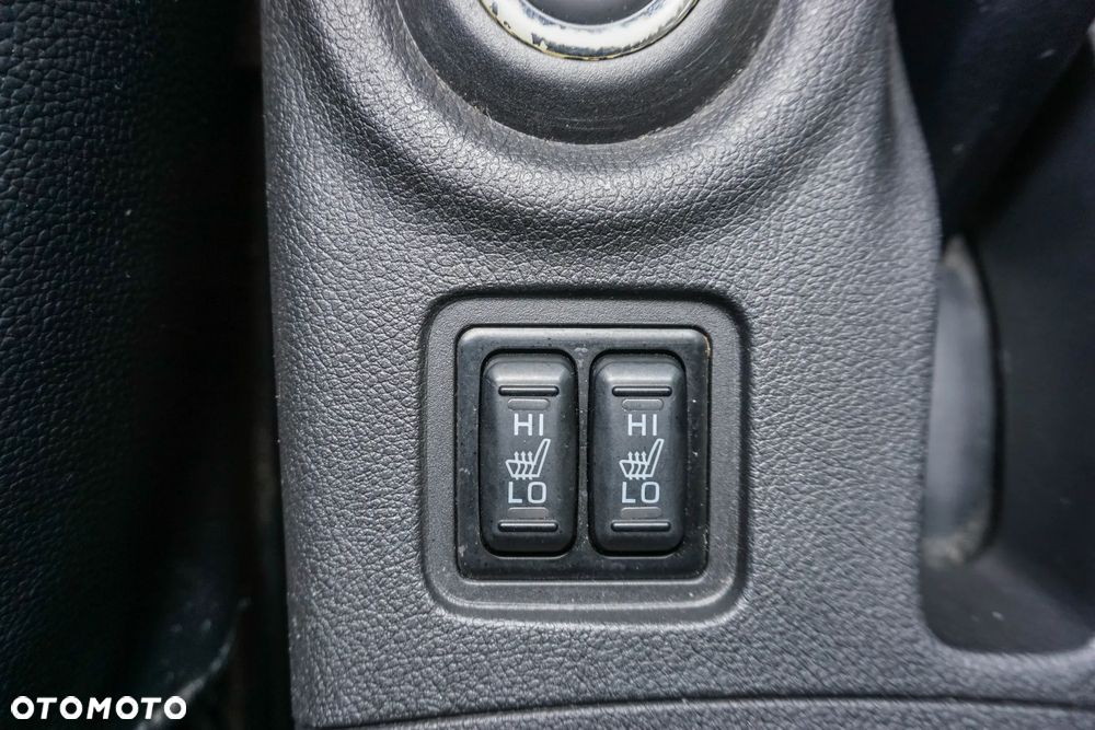 Mitsubishi Outlander - 23