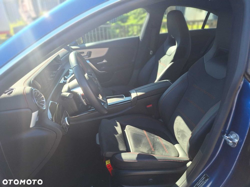 Mercedes-Benz CLA 200 AMG Line 7G-DCT - 13