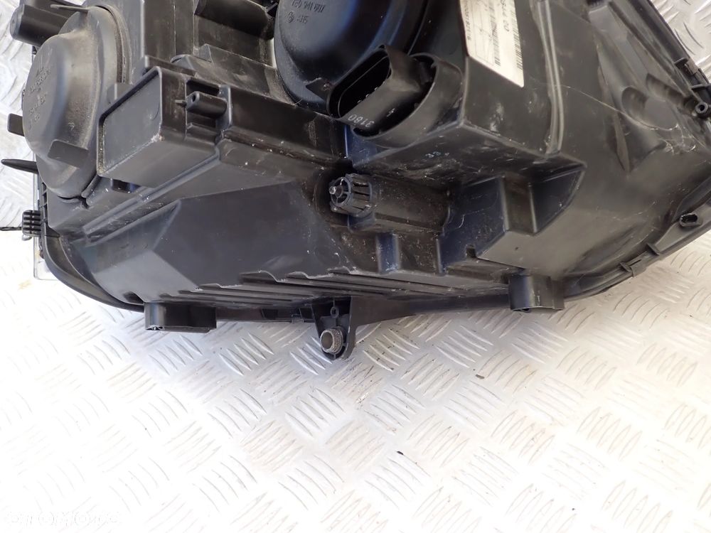 LAMPA LEWY / PRAWY PRZÓD VW T5  7E1941015C / 7E1941016C - 7