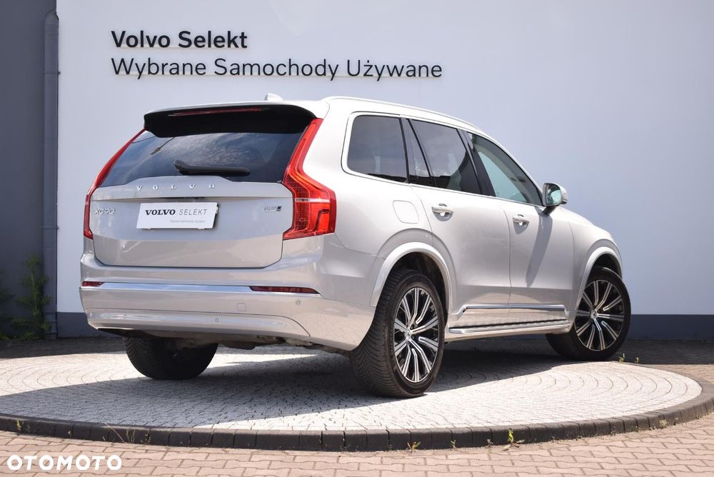 Volvo XC 90 - 9