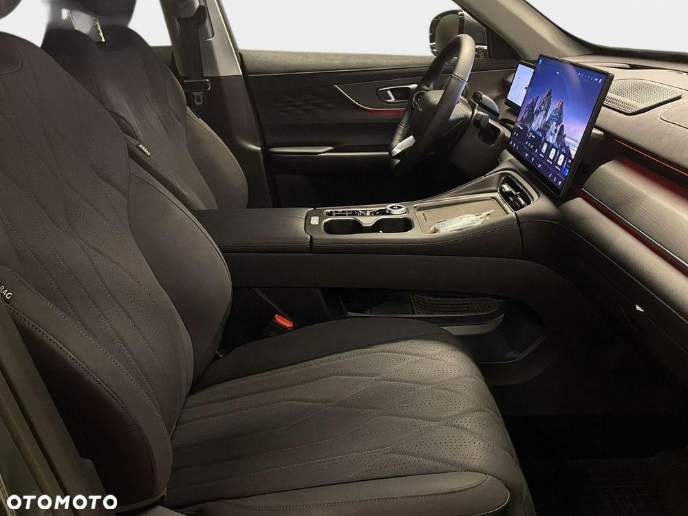 Chery Tiggo 8 - 13