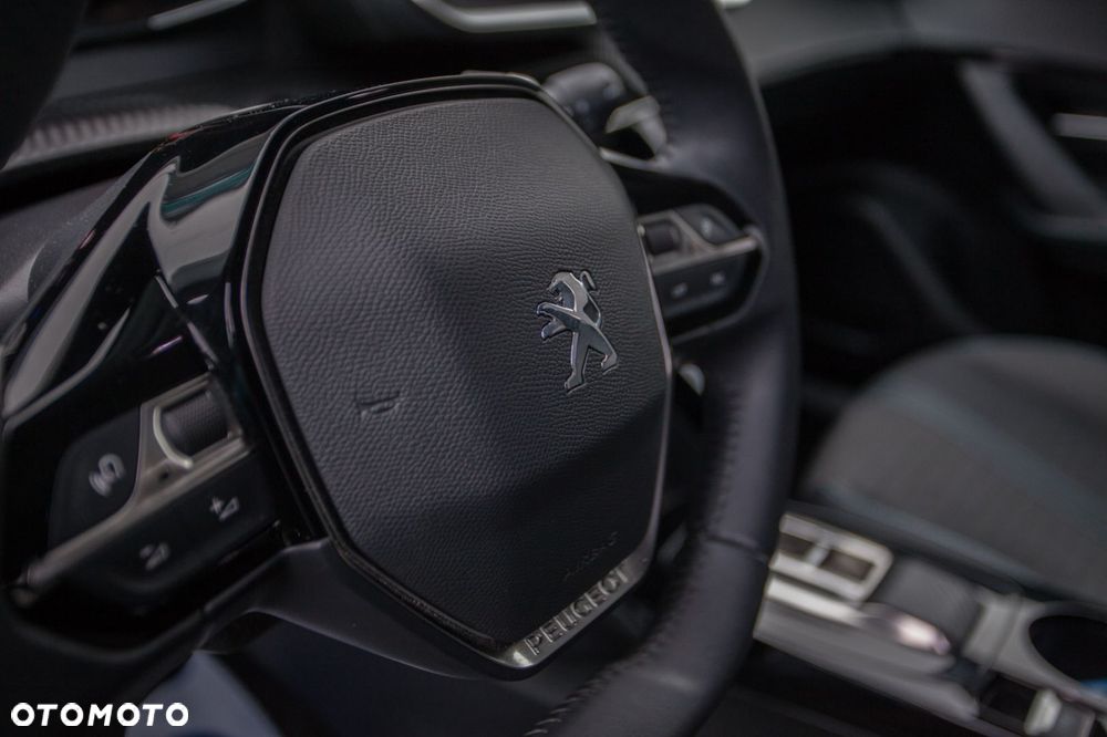 Peugeot 2008 1.5 BlueHDi Allure Pack S&S EAT8 - 16