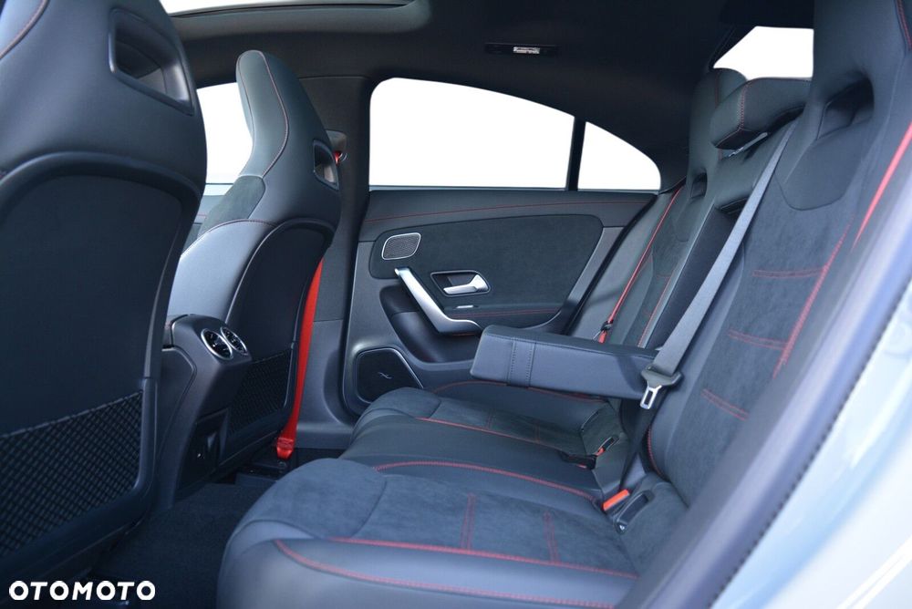 Mercedes-Benz CLA AMG 35 4-Matic 7G-DCT - 9