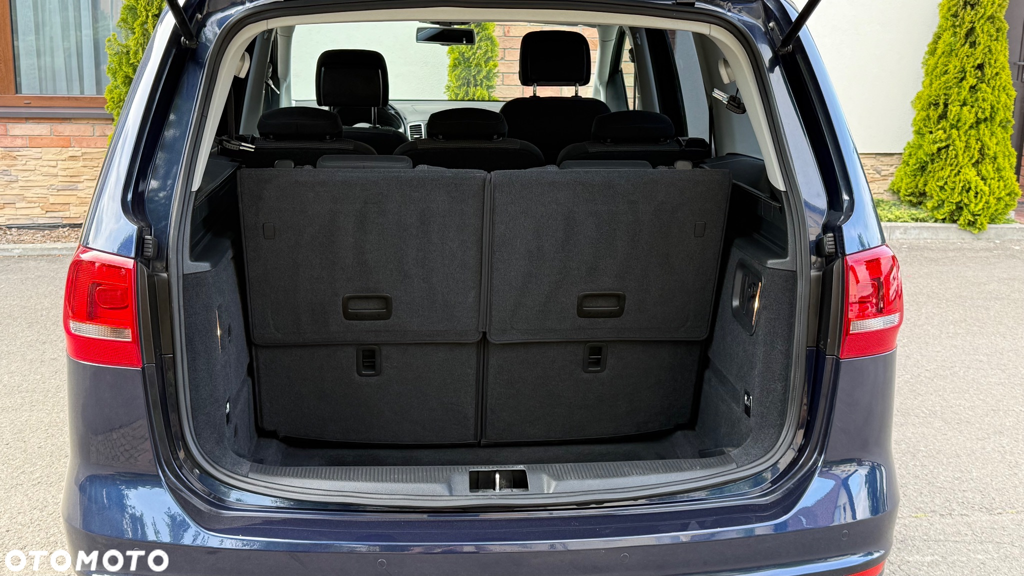 Volkswagen Sharan 2.0 TDI Comfortline DSG - 21