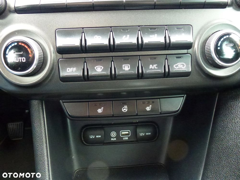 Kia Sportage 1.6 GDI 2WD Attract - 11