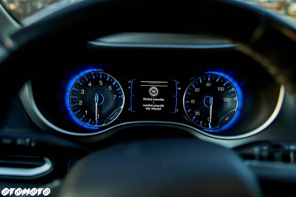 Chrysler Pacifica - 15
