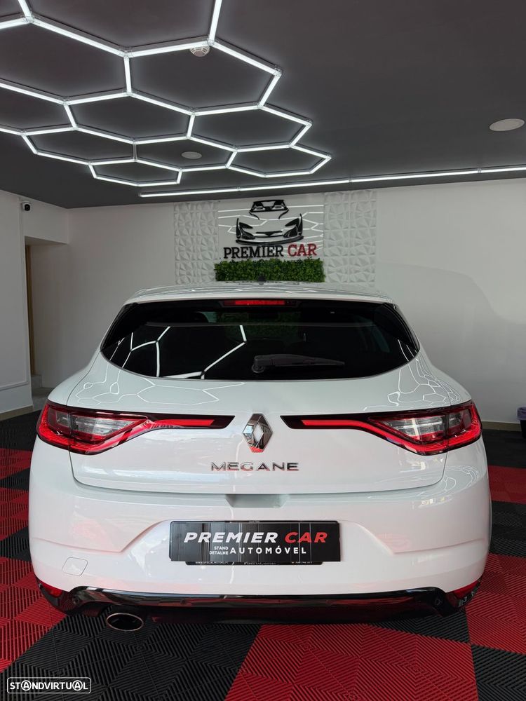 Renault Mégane ENERGY TCe 130 BOSE EDITION - 25