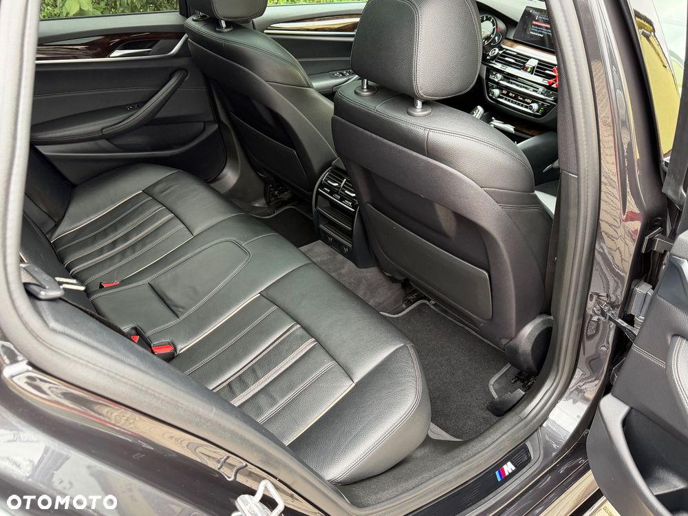 BMW Seria 5 540d xDrive Sport Line sport - 15
