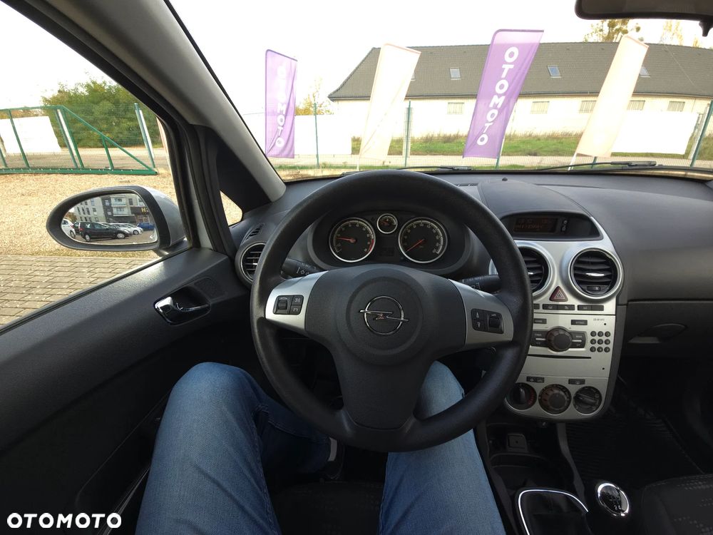 Opel Corsa 1.2 16V Enjoy - 29