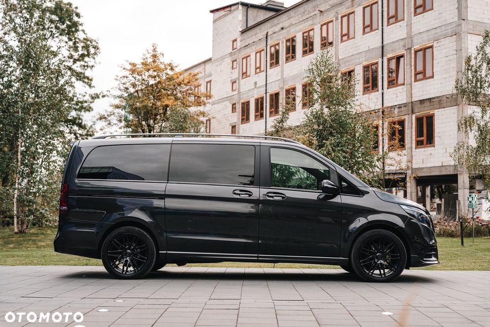 Mercedes-Benz Klasa V - 11