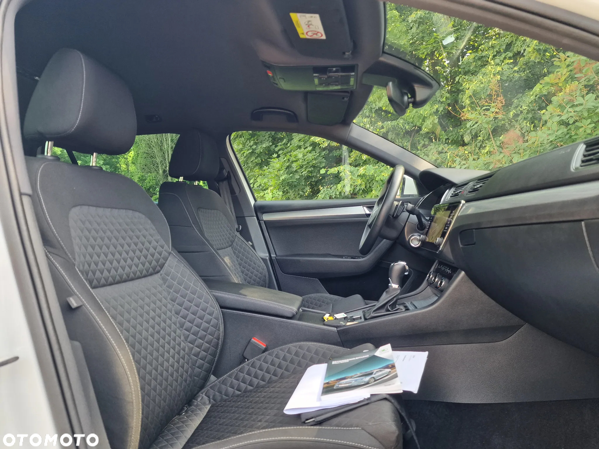 Skoda Superb Combi 2.0 TDI DSG Premium Edition - 11