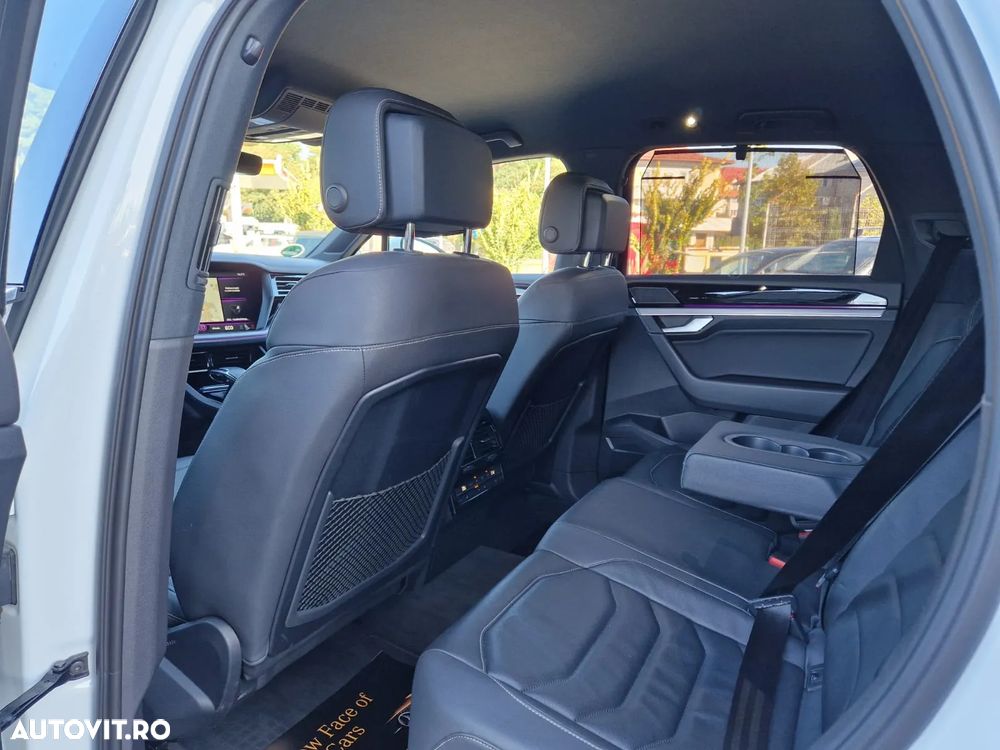 Volkswagen Touareg 3.0 V6 TDI SCR 4Motion Automatik R-Line - 36