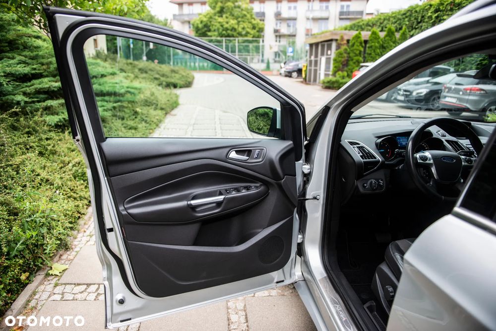 Ford Kuga 2.0 TDCi 4x4 Titanium - 13