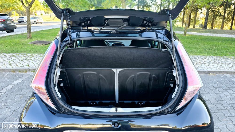 Toyota Aygo 1.0 X-Clusiv - 43