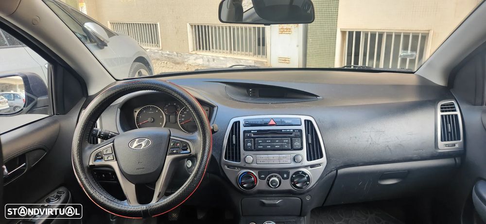 Hyundai i20 1.1 CRDi Comfort - 4