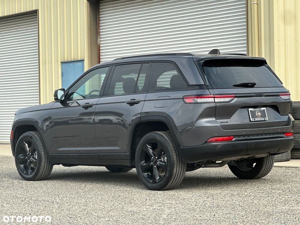 Jeep Grand Cherokee - 5