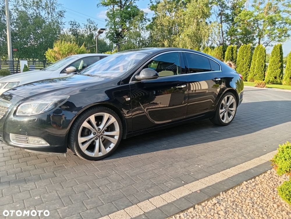 Opel Insignia - 1