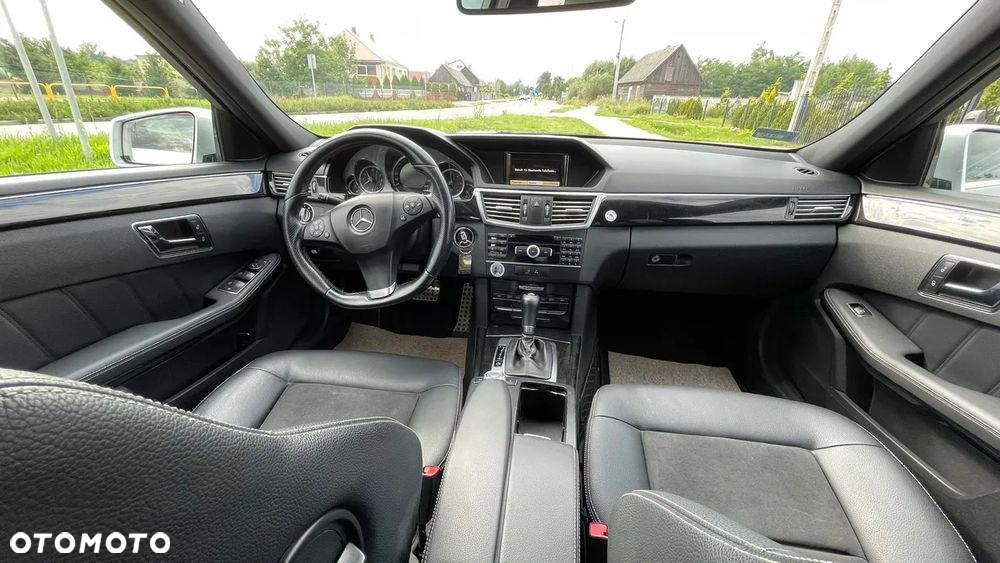 Mercedes-Benz Klasa E 220 CDI BlueEff Avantgarde - 5